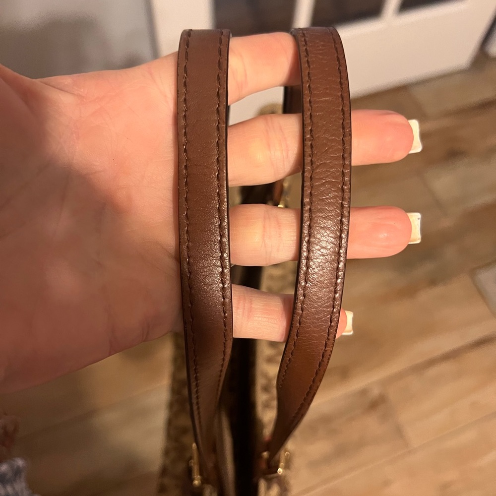 Mk purse - Picture 10 of 16